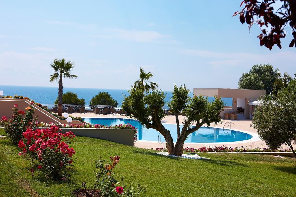 Portes Beach Hotel Nea Poteidaia Exterior foto